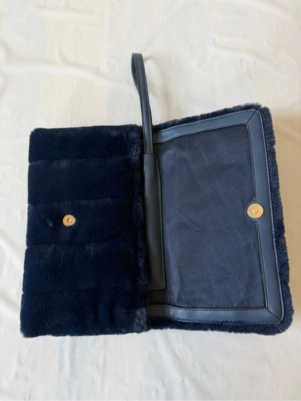 A New Day plush Faux Fur Wristlet Clutch Bag Purse Navy Blue Quilted 11